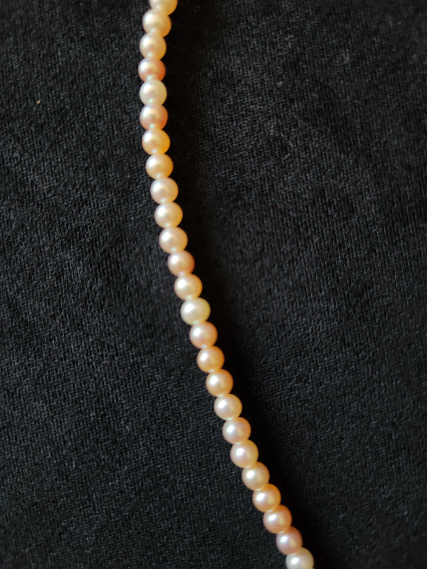 Pearl Bead Necklace - Metallic Hue