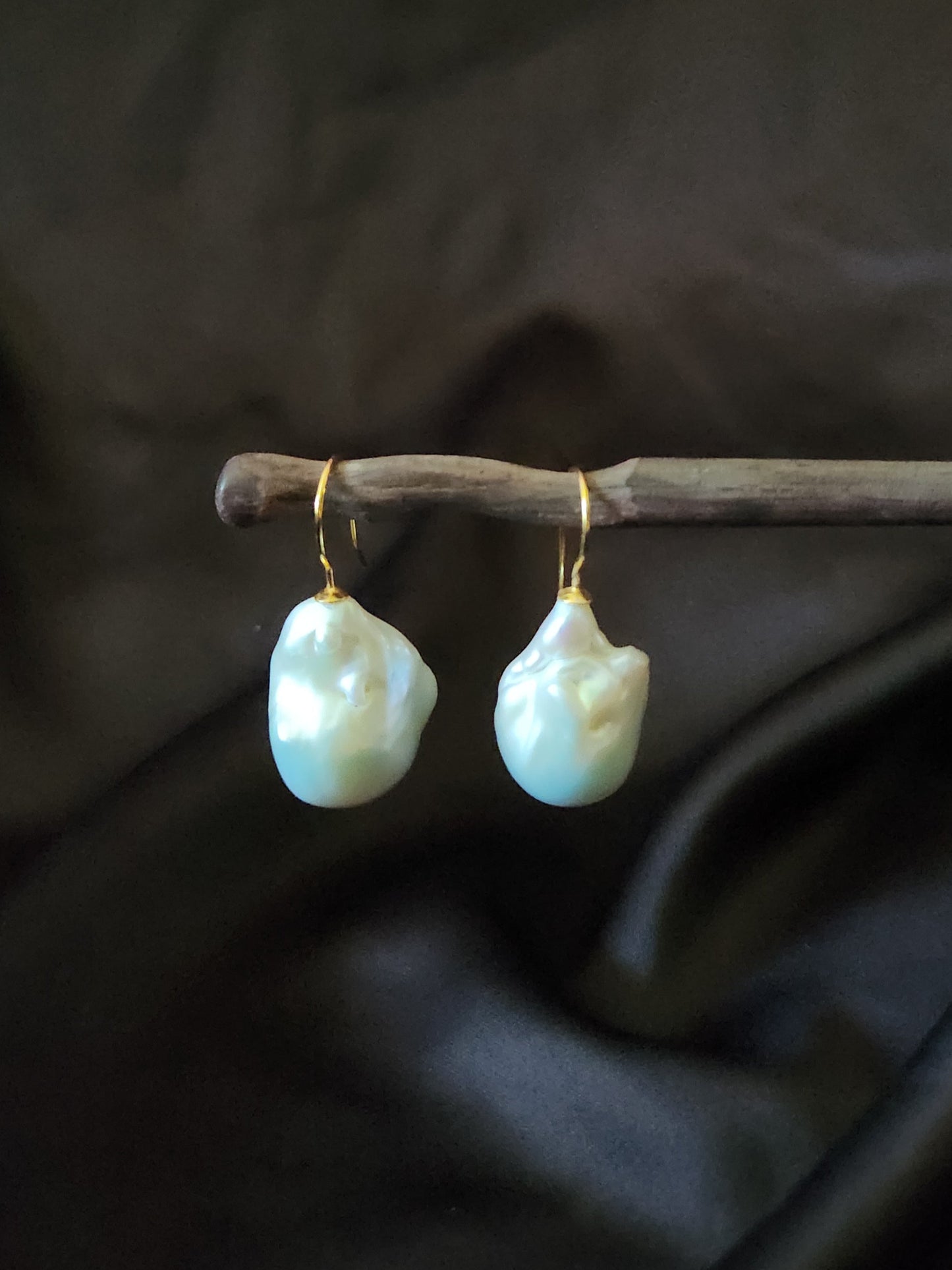 Baroque Pearl Drop Earrings - Large