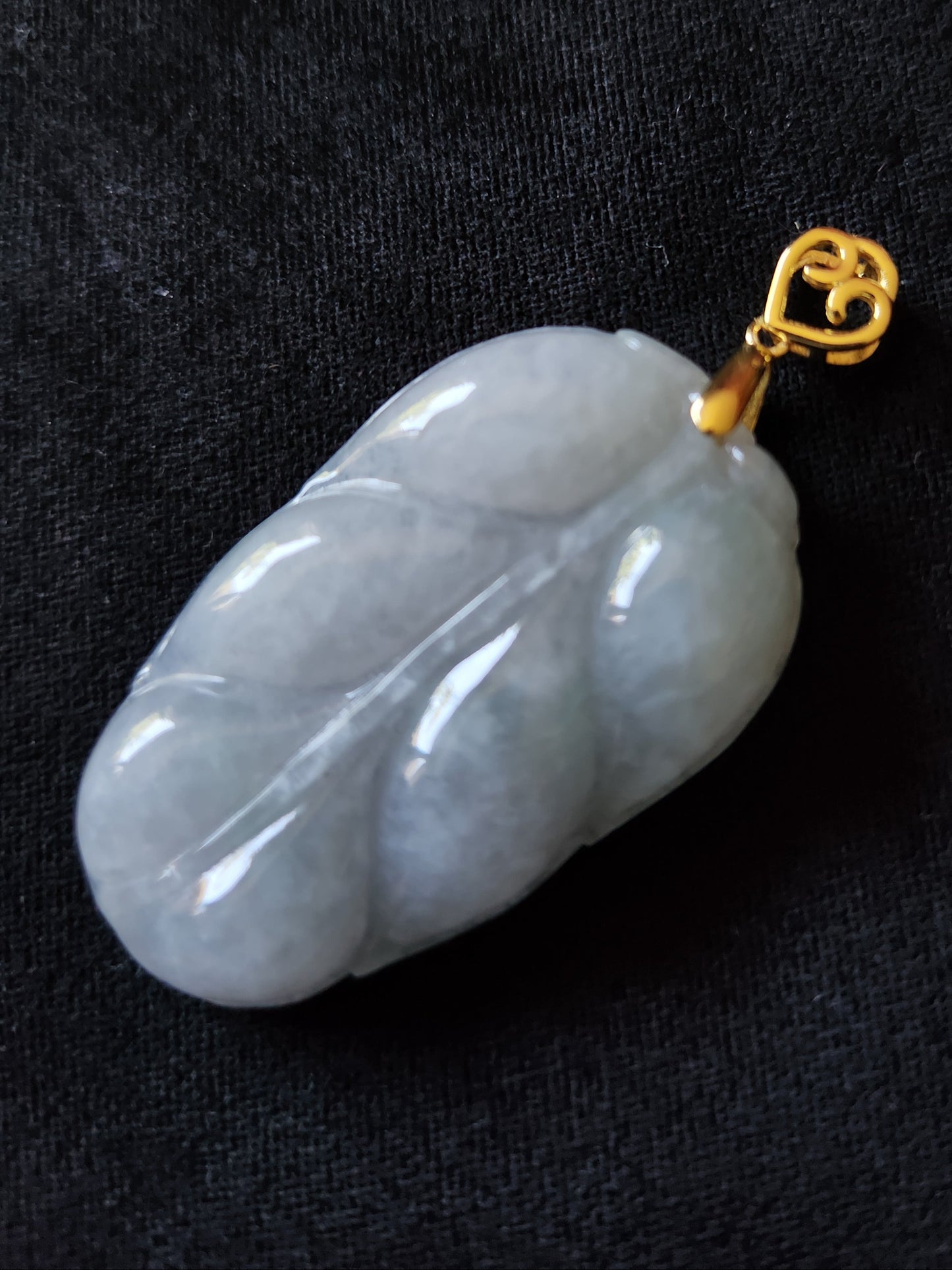 Jadeite Pendant - Leaf