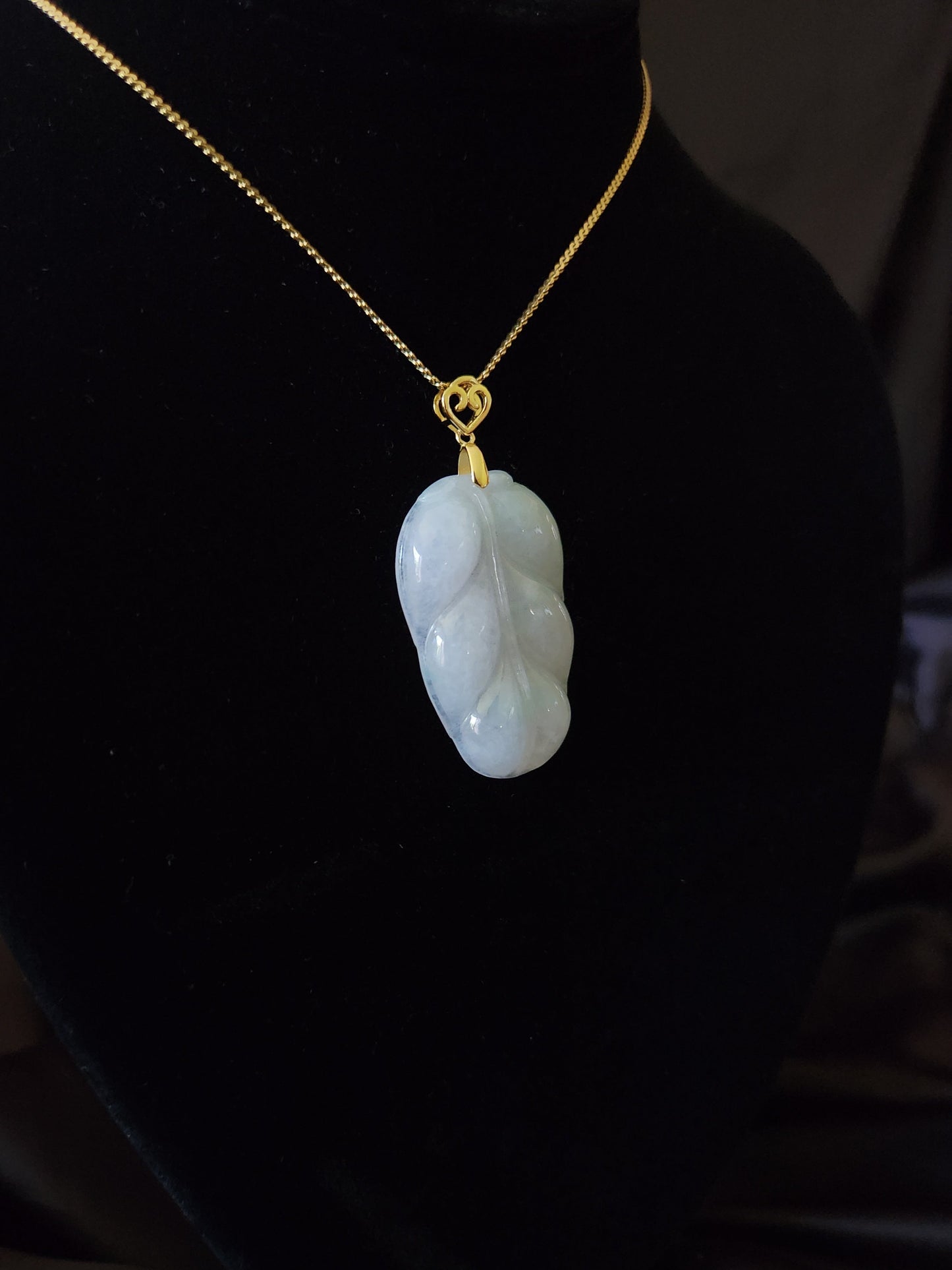 Jadeite Pendant - Leaf